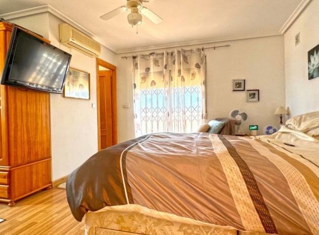 Wiederverkauf - Villa - Torrevieja - Torrevieja Centro