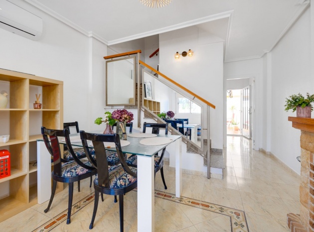 Resale - Townhouse - Playa Flamenca - las chismosas