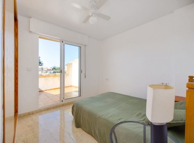 Resale - Townhouse - Playa Flamenca - las chismosas