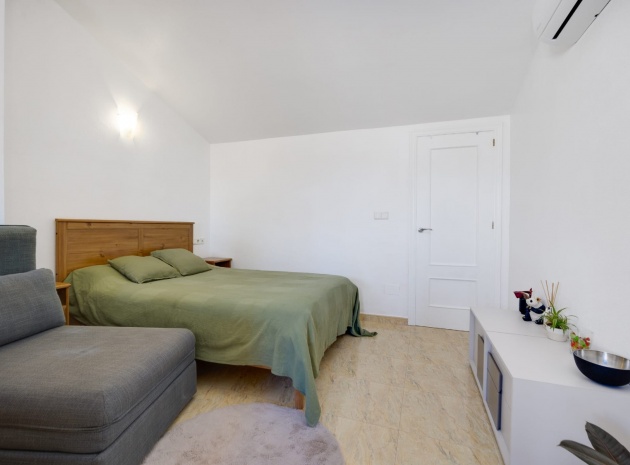 Resale - Townhouse - Playa Flamenca - las chismosas