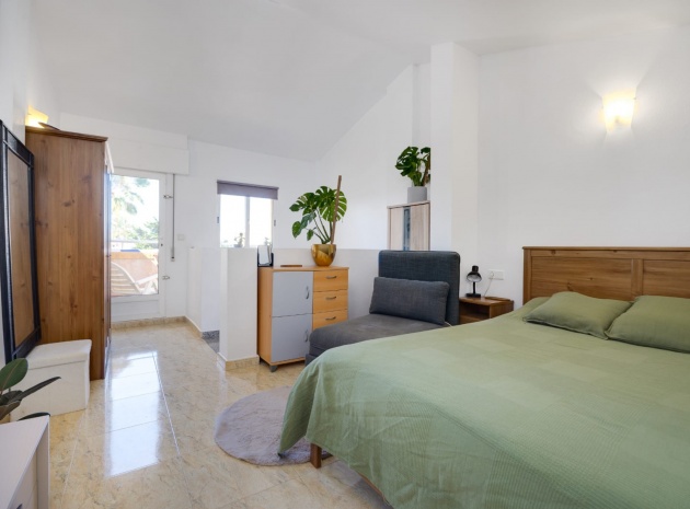 Resale - Townhouse - Playa Flamenca - las chismosas