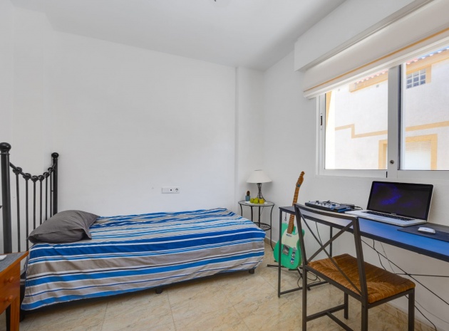 Resale - Townhouse - Playa Flamenca - las chismosas