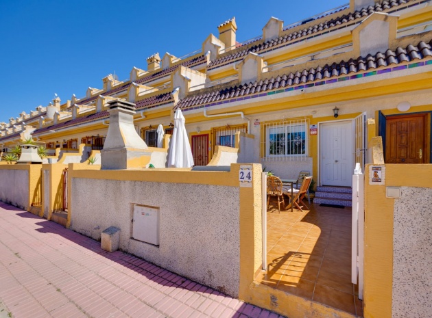 Resale - Townhouse - Playa Flamenca - las chismosas