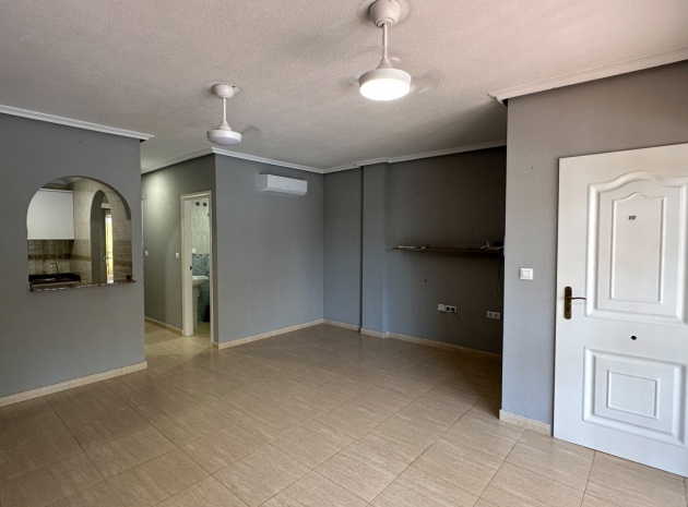 Revente - Appartement - Daya Nueva