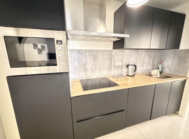 Resale - Apartment - Villamartin - lomas del golf