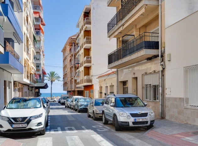 Återförsäljning - Lägenhet - Torrevieja - Playa Del Cura