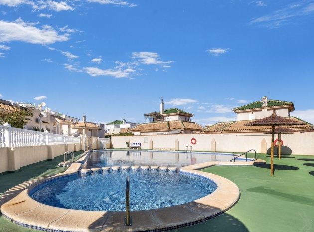 Återförsäljning - Villa - Orihuela - Los Altos