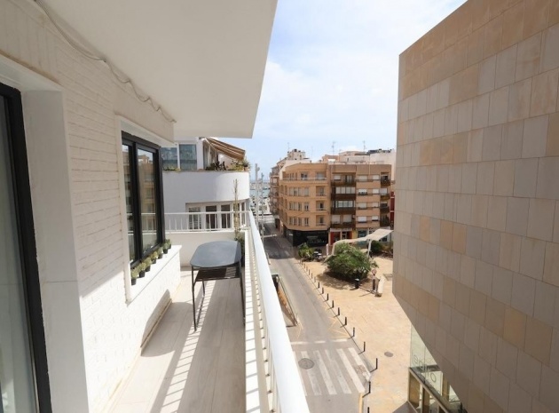 Wiederverkauf - Wohnung - Torrevieja - Torrevieja Centro