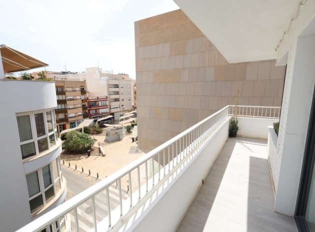 Wiederverkauf - Wohnung - Torrevieja - Torrevieja Centro