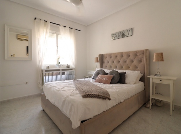 Återförsäljning - Villa - Rojales - Benimar