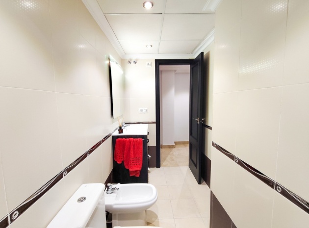 Wiederverkauf - Wohnung - Torrevieja - Torrevieja Centro