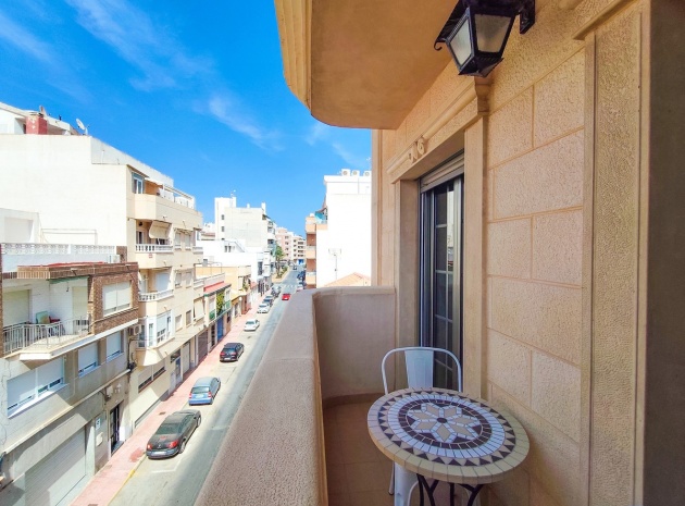 Wiederverkauf - Wohnung - Torrevieja - Torrevieja Centro