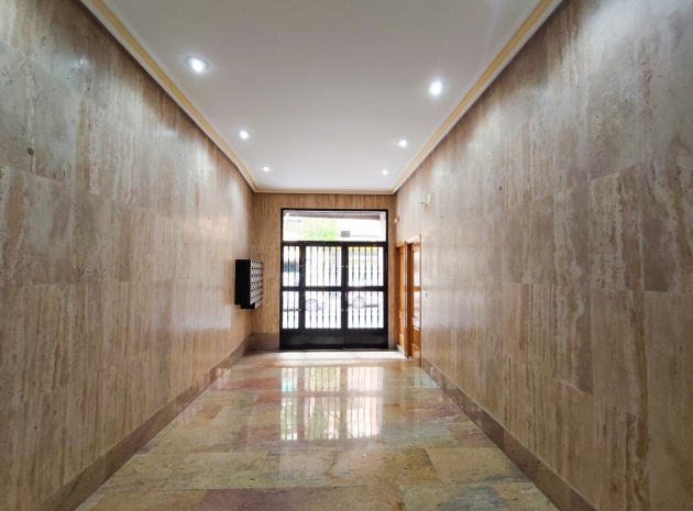 Wiederverkauf - Wohnung - Torrevieja - Torrevieja Centro