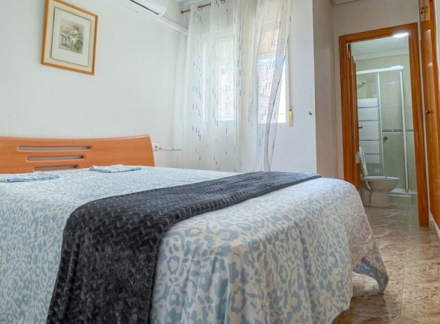 Wiederverkauf - Wohnung - Torrevieja - Torrevieja Centro