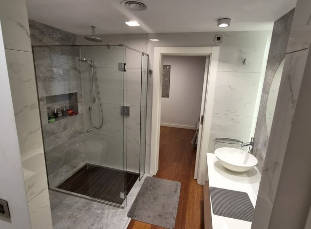 Wiederverkauf - Wohnung - Torrevieja - Torrevieja Centro