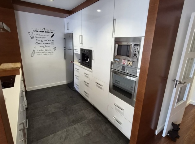 Wiederverkauf - Wohnung - Torrevieja - Torrevieja Centro