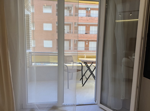 Wiederverkauf - Wohnung - Torrevieja - Torrevieja Centro