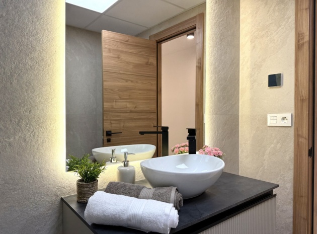 Wiederverkauf - Wohnung - Torrevieja - Torrevieja Centro