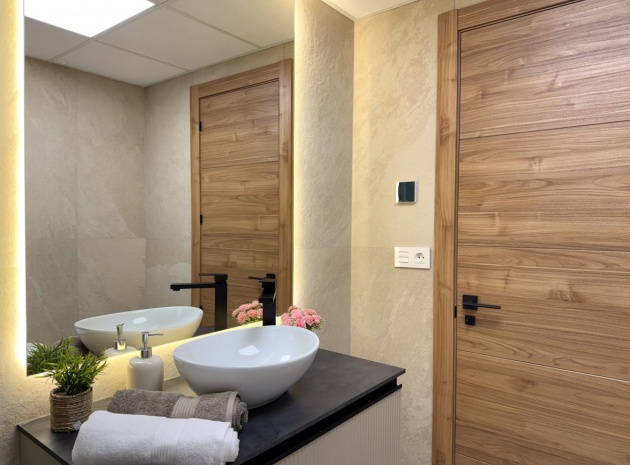 Wiederverkauf - Wohnung - Torrevieja - Torrevieja Centro