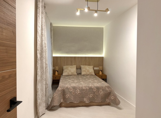 Wiederverkauf - Wohnung - Torrevieja - Torrevieja Centro