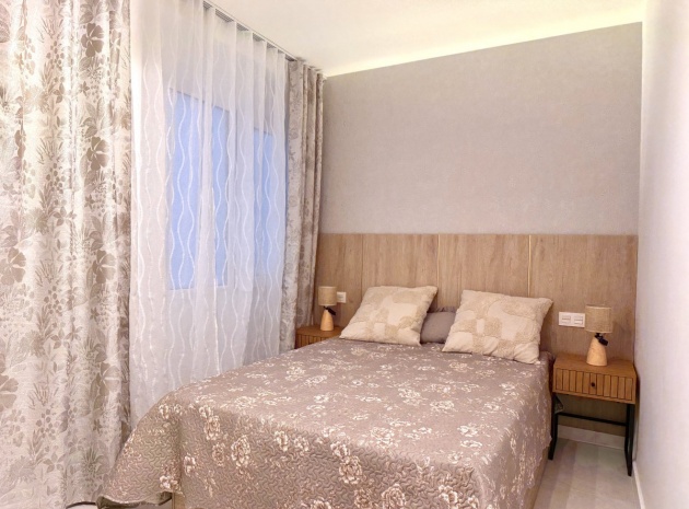 Wiederverkauf - Wohnung - Torrevieja - Torrevieja Centro