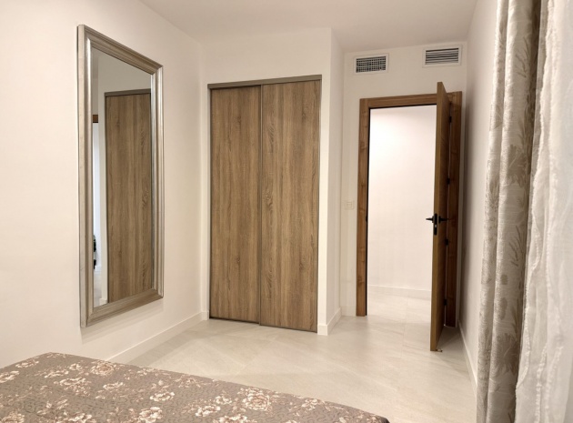 Wiederverkauf - Wohnung - Torrevieja - Torrevieja Centro