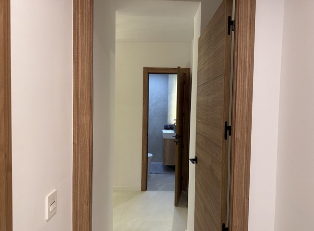 Wiederverkauf - Wohnung - Torrevieja - Torrevieja Centro