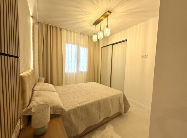 Wiederverkauf - Wohnung - Torrevieja - Torrevieja Centro