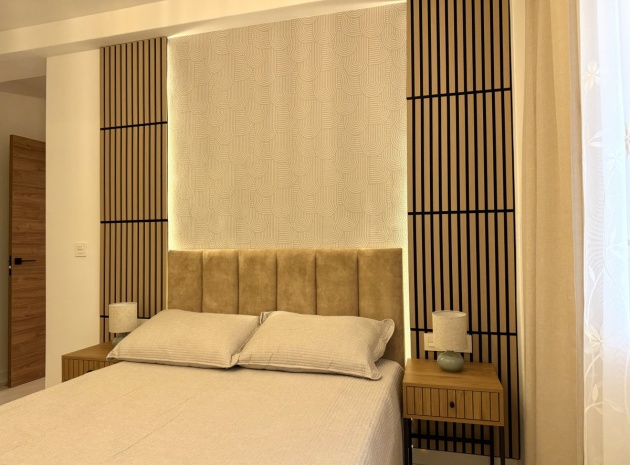 Wiederverkauf - Wohnung - Torrevieja - Torrevieja Centro