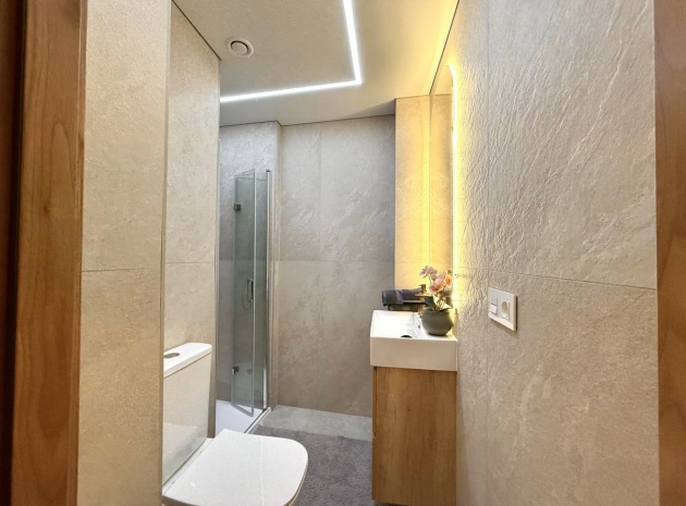 Wiederverkauf - Wohnung - Torrevieja - Torrevieja Centro