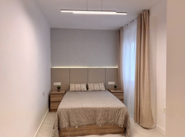 Wiederverkauf - Wohnung - Torrevieja - Torrevieja Centro