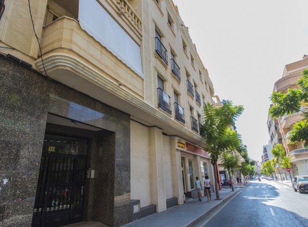 Wiederverkauf - Wohnung - Torrevieja - Torrevieja Centro