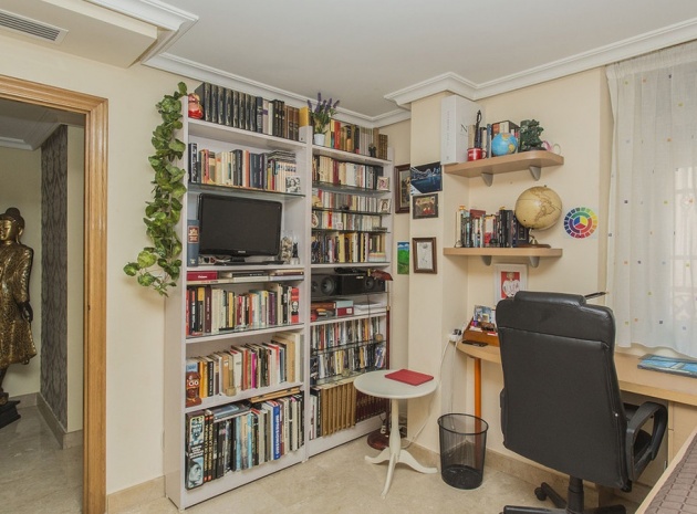 Wiederverkauf - Wohnung - Torrevieja - Torrevieja Centro
