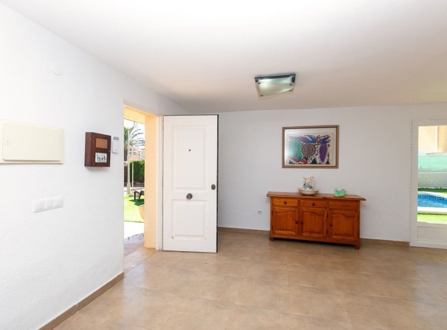 Wiederverkauf - Villa - Orihuela - Orihuela Costa