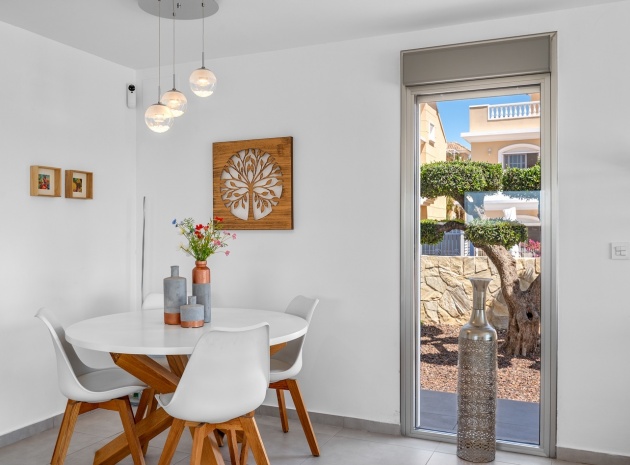 Återförsäljning - Villa - La Marina
