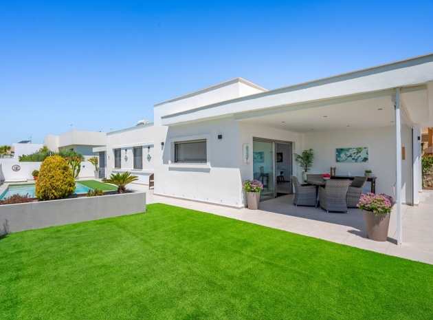 Återförsäljning - Villa - La Marina
