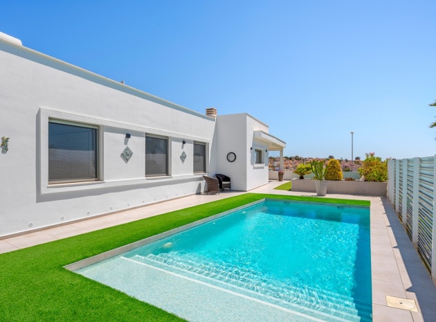 Återförsäljning - Villa - La Marina