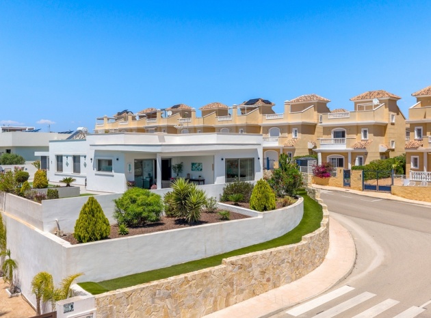 Återförsäljning - Villa - La Marina