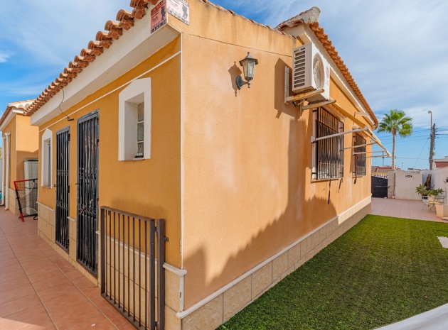 Återförsäljning - Villa - Ciudad Quesada