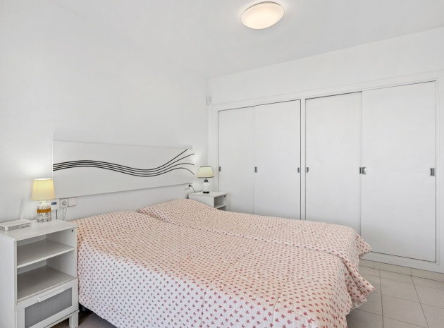 Resale - Apartment - Santa Pola
