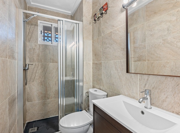 Resale - Apartment - Santa Pola