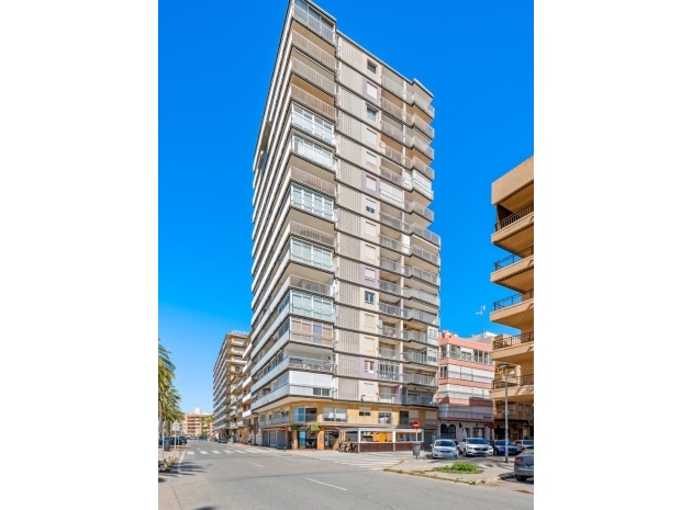 Resale - Apartment - Santa Pola