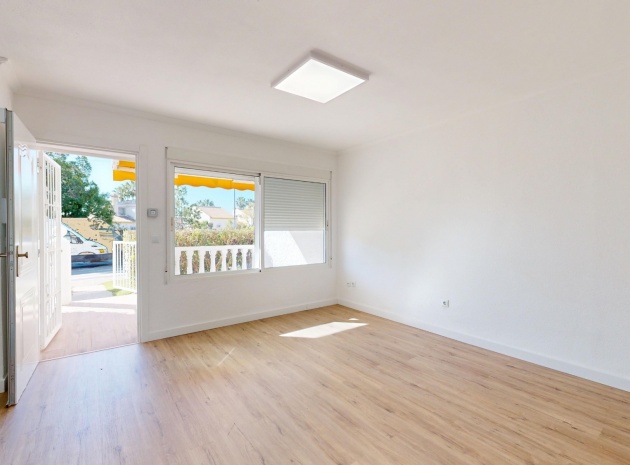 Wiederverkauf - Wohnung - Villamartin