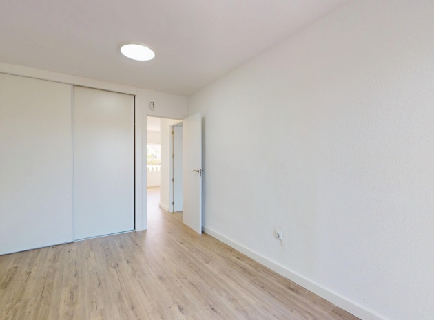 Wiederverkauf - Wohnung - Villamartin