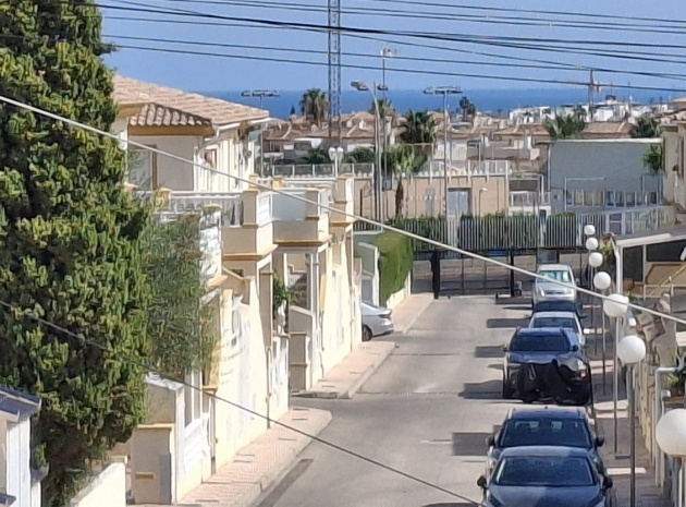 Resale - Bungalow - Playa Flamenca - las chismosas
