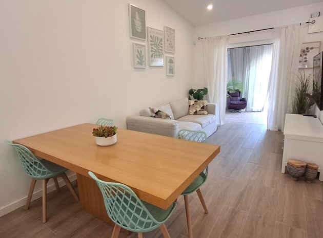 Resale - Bungalow - Playa Flamenca - las chismosas