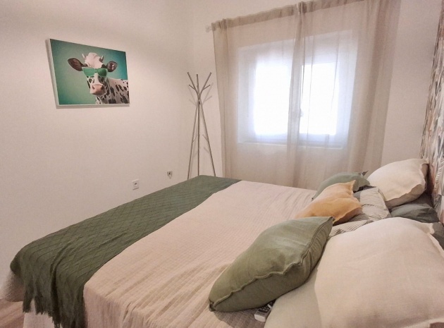 Resale - Bungalow - Playa Flamenca - las chismosas