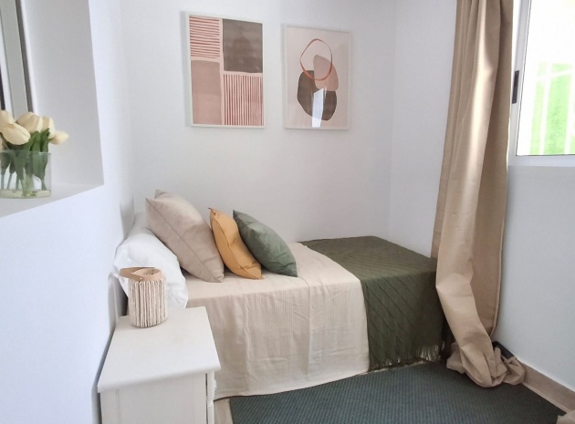 Resale - Bungalow - Playa Flamenca - las chismosas