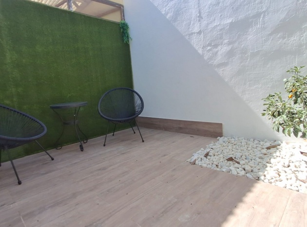 Resale - Bungalow - Playa Flamenca - las chismosas
