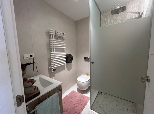 Wiederverkauf - Wohnung - Torrevieja - Torrevieja Centro